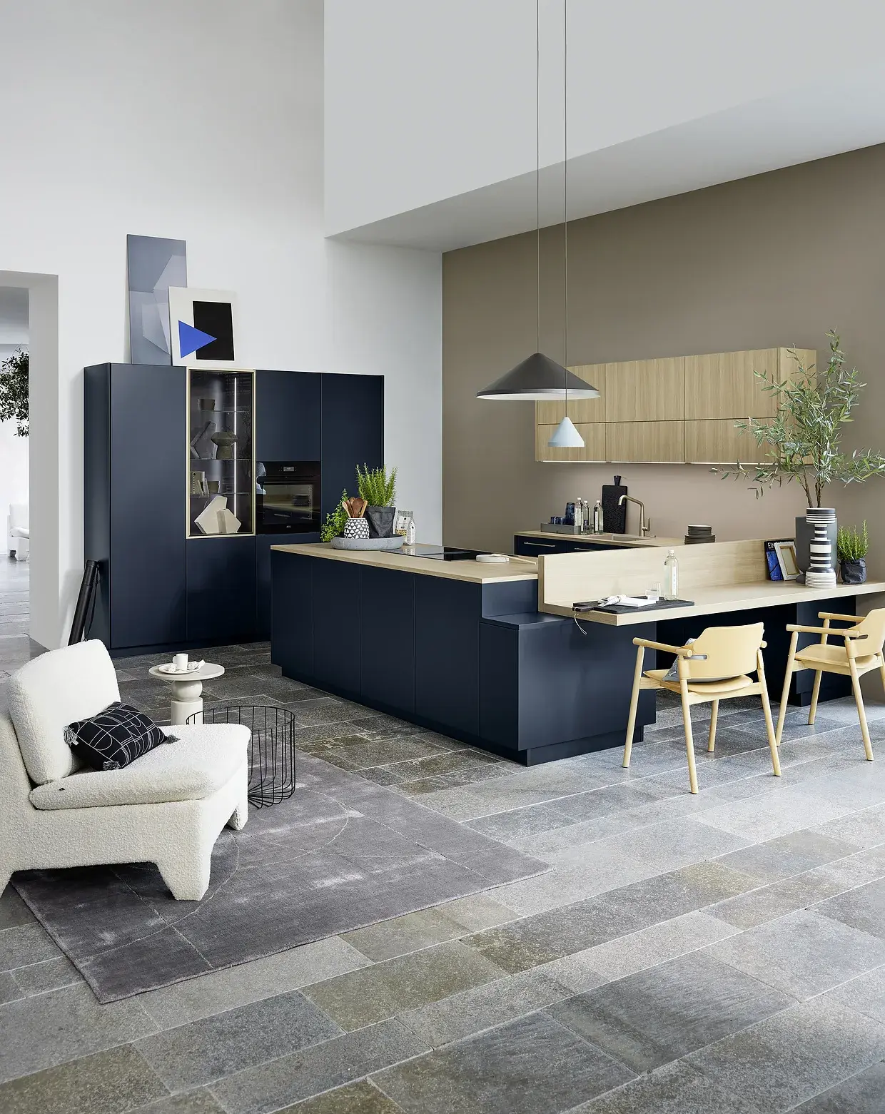 NK31866_MANHATTAN___Natureiche_edelmatt___SOFT_LACK___Tiefblau.jpg